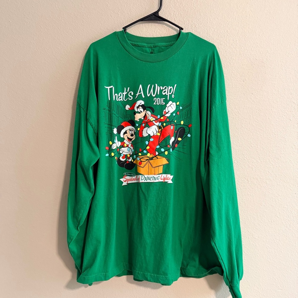 Disney Parks Hollywood Studios Osborne Lights That’s a Wrap Long Sleeve